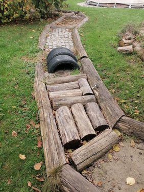 Förderstiftung youfarm realisiert Klangpfad Inklusiver Klangpfad