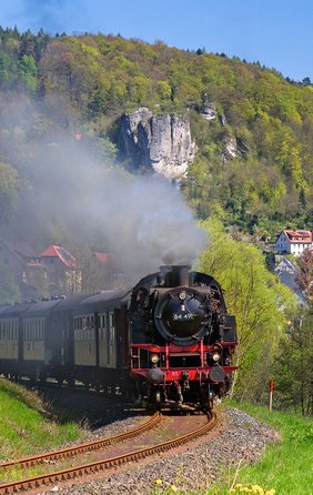 Dampfbahn Fränkische Schweiz Dampfbahn in der Landschaft