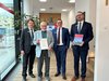 Stifter der Anne und Manfred Hahn-Littlefair-Stiftung mit Stiftungsurkunde 